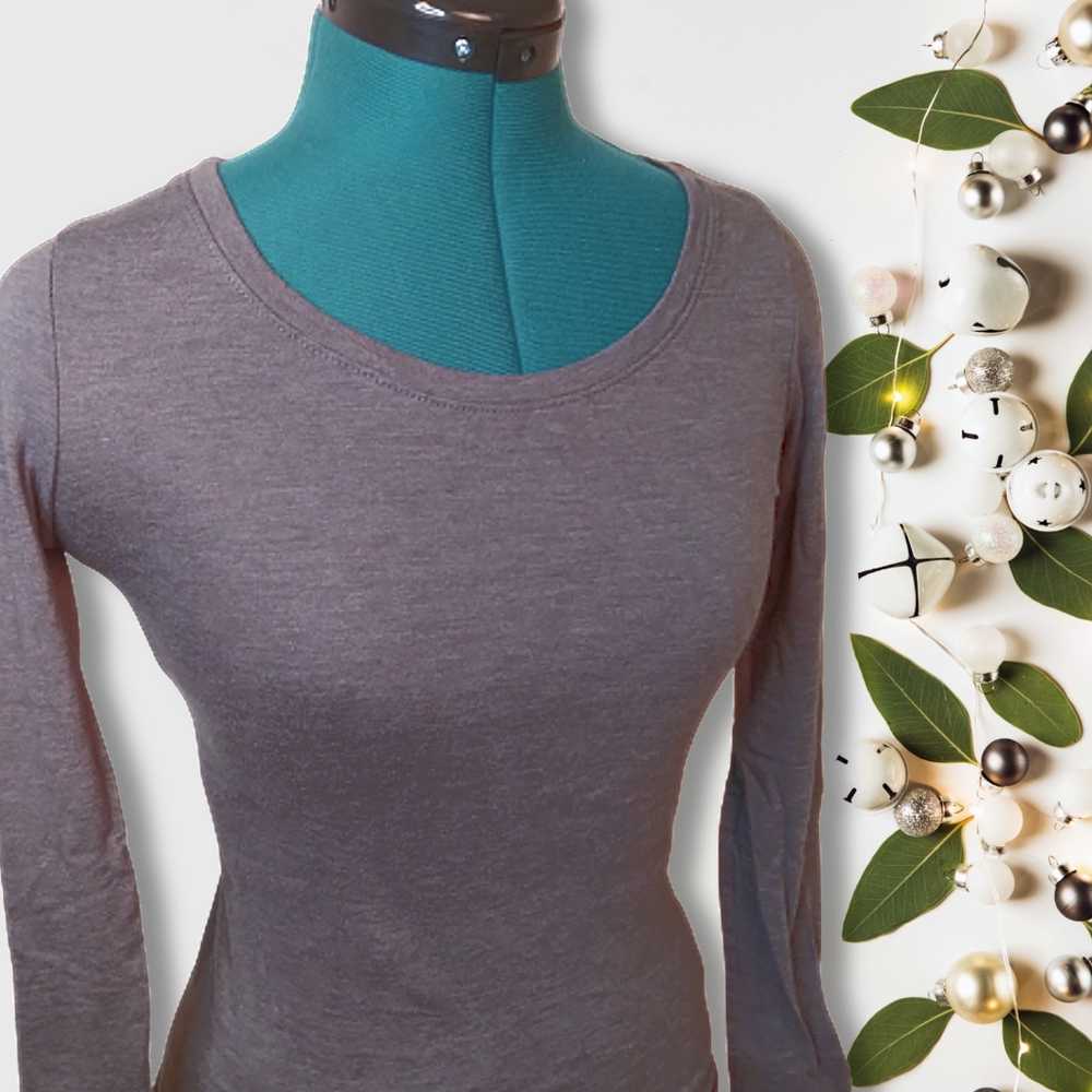 Gray Longsleeve Babydoll Tee Women's X-Small | No Boundaries